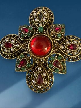 Vintage ART Arthur Pepper Maltese Brooch Good Condition